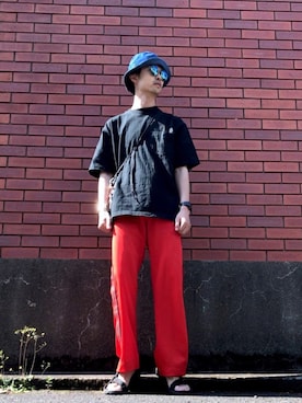 「VINTAGE（ヴィンテージ）のアイテム（その他パンツ、レッド系）」を使った、akiyoshiさん（メンズ・174cm）の春コーディネート