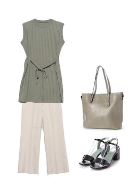 「STYLEBLOCK（スタイルブロック）のアイテム（トップス）」を使った、STYLEBLOCKさん（レディース・164cm）の夏コーディネート