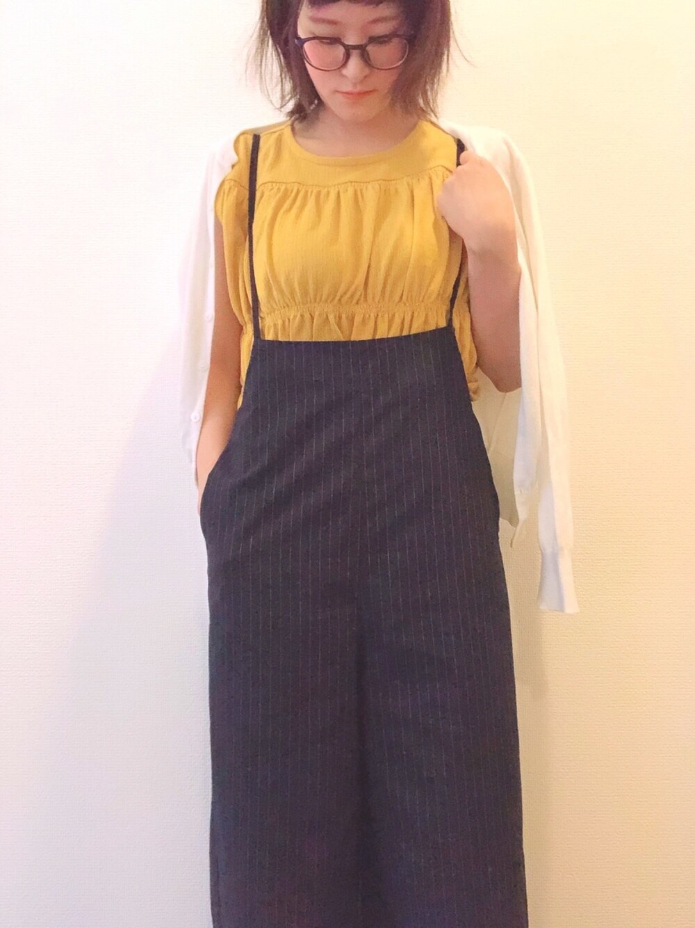 「黄色、サロペット、しまむら、GU、プチプラコーデ」｜「HK WORKS LONDONのアイテム（タンクトップ、イエロー系）」を使った、panda_co.さん（レディース・152cm）の春コーディネートの1枚目の写真
