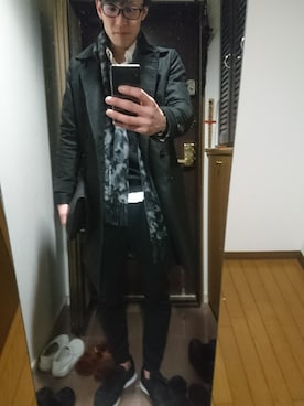 「NIKE SPORTSWEAR（ナイキスポーツウェアー）のアイテム（その他パンツ、ブラック系）」を使った、野﨑さん（メンズ・171cm）の冬コーディネート