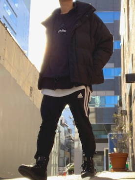 「Gosha Rubchinskiy（ゴーシャラブチンスキー）のアイテム（パンツ）」を使った、もりぽさん（メンズ・175cm）の冬コーディネート