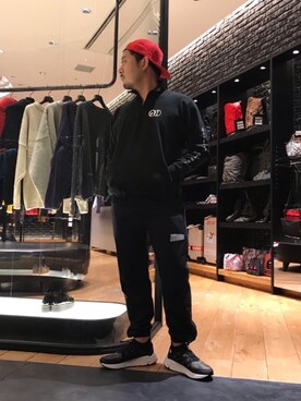 「HYSTERIC GLAMOUR（ヒステリックグラマー）のHYS WHISKY柄 刺繍キャップ（キャップ）」を使った、DAISUKEさん（メンズ・174cm）の冬コーディネート