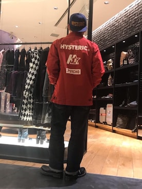 「アイテム（ミリタリージャケット、レッド系）」を使った、DAISUKEさん（メンズ・174cm）の冬コーディネート