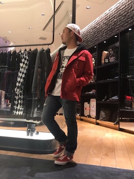 「白キャップ」｜「アイテム（ミリタリージャケット）」を使った、DAISUKEさん（メンズ・174cm）の春コーディネート