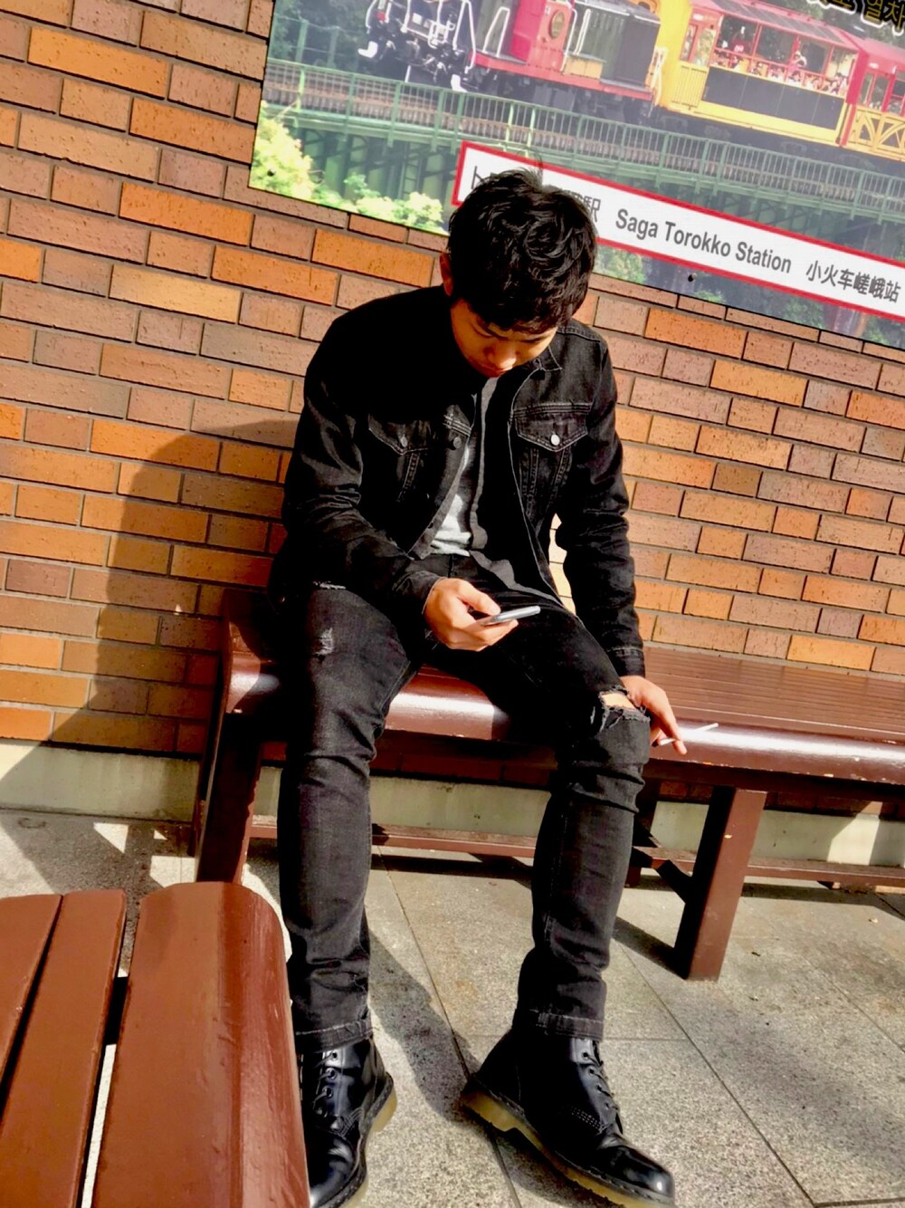 「Dr. MartensのDr.Martens / 101 6EYE BOOT_mtn（ブーツ、ブラック系）」を使った、ひろぽんさん（メンズ・172cm）の冬コーディネートの1枚目の写真
