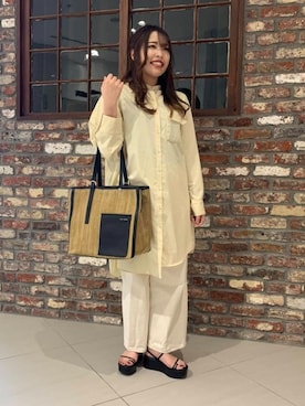 「GIANNI NOTARO（ジャンニノターロ）の【別注】GIANNI NOTARO Carol J. P-TOTE Y（トートバッグ、ブラック系）」を使った、岩下　オデット エ オディール スタッフさん（レディース・158cm）の春コーディネート