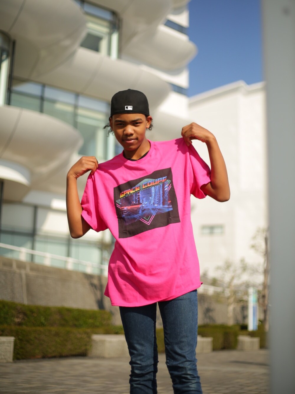 「夏、ピンク」｜「YUNG RICH NATIONのアイテム（Tシャツ/カットソー、ピンク系）」を使った、doggstar jさん（キッズ・163cm）の夏コーディネートの1枚目の写真