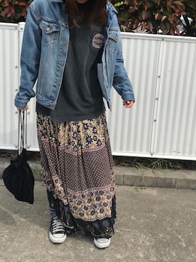 「KBF（ケイビーエフ）のKBF ベロアプリーツ巾着BAG（ハンドバッグ）」を使った、Aさん（レディース・165cm）の春コーディネート