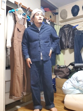 「TCB jeans（ティーシービージーンズ）のアイテム（ハンチング/ベレー帽）」を使った、Diez Katsumiさん（メンズ・173cm）の冬コーディネート