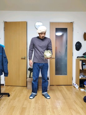 「TCB jeans（ティーシービージーンズ）のアイテム（ハンチング/ベレー帽）」を使った、Diez Katsumiさん（メンズ・173cm）の春コーディネート