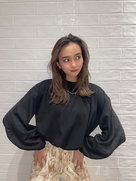 「EMODA」｜「アイテム（スウェット）」を使った、濱田 萌衣(EMODA)さん（レディース・162cm）の春コーディネート
