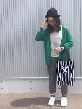 「静岡」｜「アイテム（アクセサリー）」を使った、mayumiさん（レディース・161cm）の春コーディネート