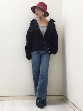 「BARAK（バラク）のアイテム（ステンカラーコート）」を使った、AIさん（レディース・161cm）の春コーディネート