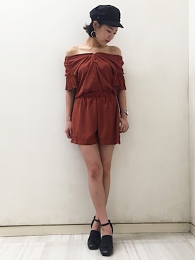 「BARAK（バラク）のアイテム（サロペット/オーバーオール）」を使った、AIさん（レディース・161cm）の夏コーディネート