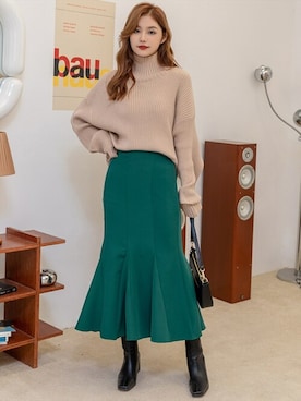 「DAY CLOSET（デイ クローゼット）のレディース きれいめシルエットマーメイドスカート（スカート）」を使った、TeddyShopさん（レディース・158cm）の秋コーディネート