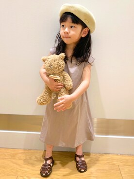 「apres les cours（アプレレクール）のアイテム（ハンチング/ベレー帽）」を使った、ゆずりつみなさん（キッズ・100cm）の春コーディネート