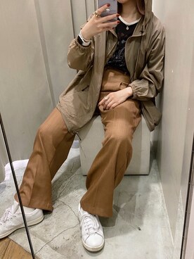 「ブラウンコーデ」｜「アイテム（マウンテンパーカー）」を使った、莉子 Rikoさん（レディース・158cm）の春コーディネート