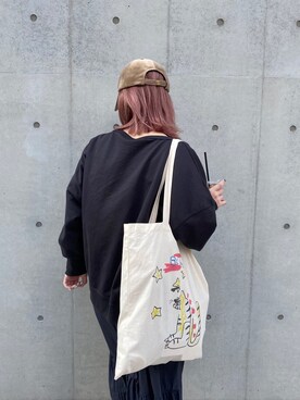 「DouDou（ドゥドゥ）のアイテム（キャップ）」を使った、莉子 Rikoさん（レディース・158cm）の春コーディネート