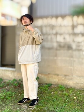 「GUコーデ」｜「アイテム（マウンテンパーカー）」を使った、藤川 寛規さん（メンズ・166cm）の秋コーディネート