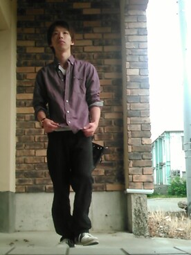 「NAVY（ネイビー）のアイテム（シャツ/ブラウス、レッド系）」を使った、LINEスタンプ制作者さん（メンズ・162cm）の春コーディネート