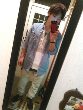 「Disney（ディズニー）のアイテム（シャツ/ブラウス、ブルー系）」を使った、LINEスタンプ制作者さん（メンズ・162cm）の夏コーディネート