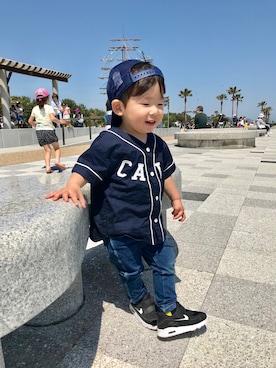 「abcd（ナシ）のアイテム（キャップ）」を使った、yurirunaさん（キッズ・90cm）の春コーディネート