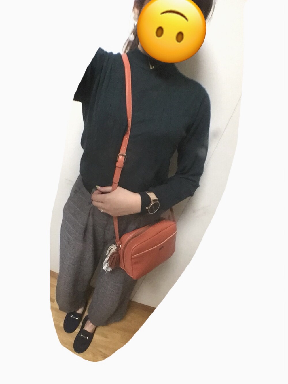 「秋コーデ、プチプラコーデ、ラフ、おしゃれさんと繋がりたい、オトナ女子、ワイドパンツ、ショルダーバッグ、TOMコーデ、シンプル、パンツスタイル」｜「GRLのアイテム（ピアス（両耳用）、ホワイト系）」を使った、TOM🌙さん（レディース・170cm）の秋コーディネートの1枚目の写真