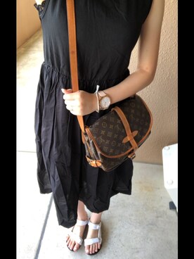 Outfit ideas - How to wear What Goes Around Comes Around Louis Vuitton  Monogram Saumur 30 Bag (Previously Owned) - WEAR