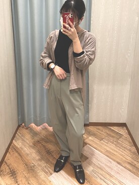 「GU（ジーユー）のアイテム（その他パンツ、グリーン系）」を使った、てぃ。さん（レディース・158cm）の秋コーディネート