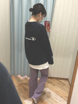 「Champion（チャンピオン）のEMODA×Champion REVERSE WEAVE RAGLAN SLEEVE スウェット トップス（スウェット、ブラック系）」を使った、てぃ。さん（レディース・158cm）の秋コーディネート