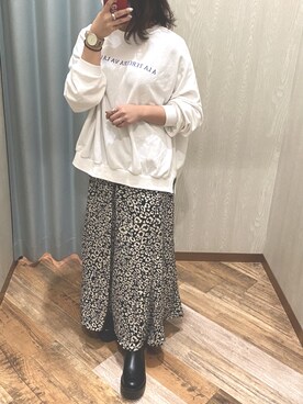 「coca（coca）（コカ）のアソートプリントスウェットプルオーバー（スウェット、ホワイト系）」を使った、てぃ。さん（レディース・158cm）の冬コーディネート