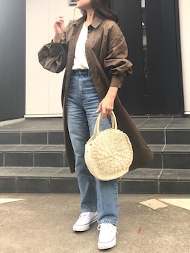 「ストレートデニム」｜「アイテム（ラッピングキット）」を使った、あっきーなさん（レディース・156cm）の春コーディネート