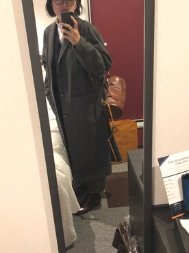 「LOEWE」｜「アイテム（チェスターコート）」を使った、yanさん（レディース・162cm）の冬コーディネート
