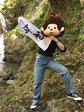 「converse」｜「アイテム（その他雑貨）」を使った、モンチッチと時々柴田さん（レディース・155cm）の春コーディネート