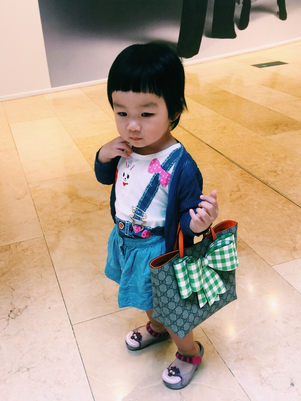 「cucciのアイテム（トートバッグ、その他）」を使った、Tong'mamiさん（キッズ・90cm）の夏コーディネートの1枚目の写真