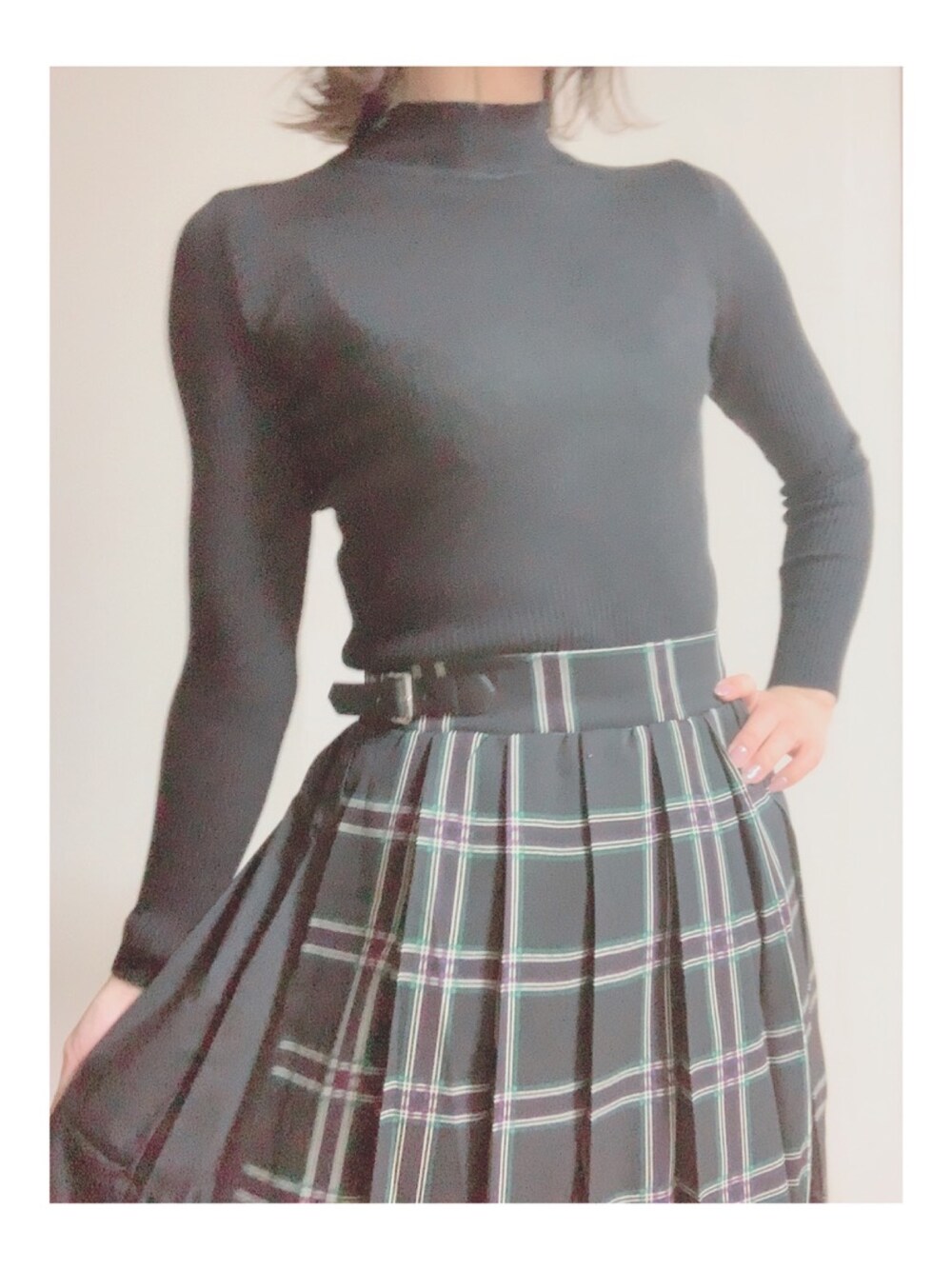 「カジュアルコーデ、オトナカジュアル、お洒落さんとつながりたい、ラクチンコーデ、ハイネック、プチプラコーデ、スカート」｜「韓国ファッション #Kのアイテム（Tシャツ/カットソー、ブラック系）」を使った、atyuf663さん（レディース・155cm）の冬コーディネートの1枚目の写真