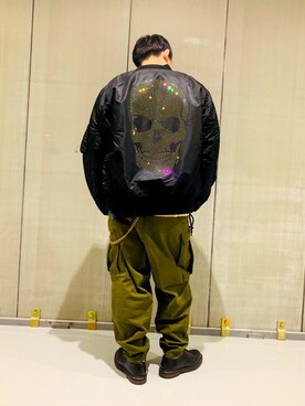 「スワロフスキークリスタル」｜Ｋ長袖愛好会さん（メンズ・170cm）の春コーディネート
