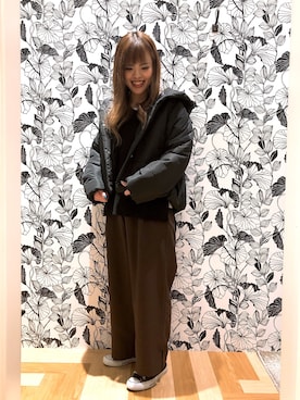 「Vネック」｜「アイテム（その他アウター）」を使った、maikoさん（レディース・157cm）の冬コーディネート