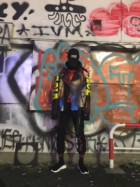 「M.Y.O.B（エム.ワイ.オー.ビー）のアイテム（ライダースジャケット）」を使った、りゅうせいみマンさん（メンズ・180cm）の冬コーディネート