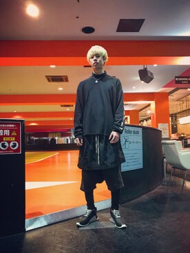 「RickOwens×adidas」｜「アイテム（アクセサリー）」を使った、りゅうせいみマンさん（メンズ・180cm）の冬コーディネート