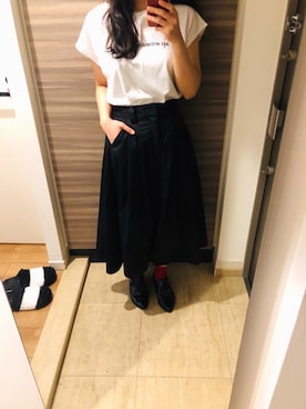 「白と黒」｜もふもふさん（レディース・163cm）の春コーディネート