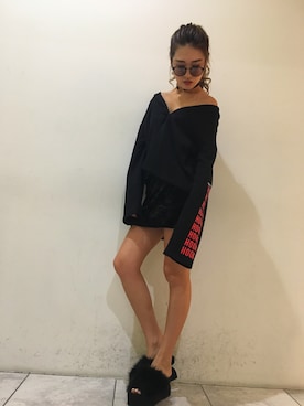 「ベロアスカート」｜「アイテム（サンダル）」を使った、ENVYM_RIKAさん（レディース・160cm）の秋コーディネート