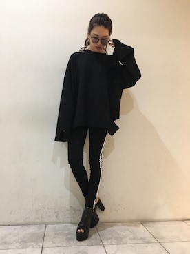 「アイテム（ブーティ）」を使った、ENVYM_RIKAさん（レディース・161cm）の秋コーディネート