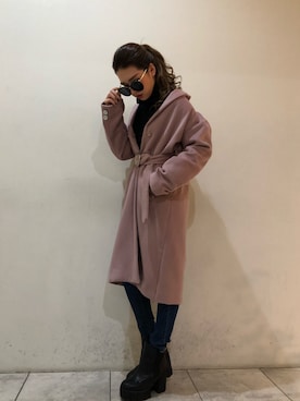 「アイテム（チェスターコート）」を使った、ENVYM_RIKAさん（レディース・161cm）の冬コーディネート