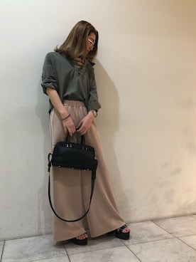 「ENVYM（アンビー）のアイテム（バッグ）」を使った、ENVYM_RIKAさん（レディース・161cm）の春コーディネート