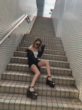 「アイテム（カバーオール）」を使った、ENVYM_RIKAさん（レディース・161cm）の冬コーディネート