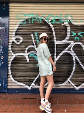 「ENVYM（アンビー）のアイテム（帽子）」を使った、ENVYM_RIKAさん（レディース・161cm）の春コーディネート