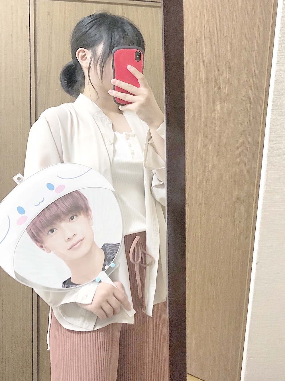 「おしゃれさんと繋がりたい、オタ活」｜「RETRO GIRLのヘンリーレースタンク（タンクトップ、ホワイト系）」を使った、yumeka170413さん（レディース・160cm）の夏コーディネートの1枚目の写真