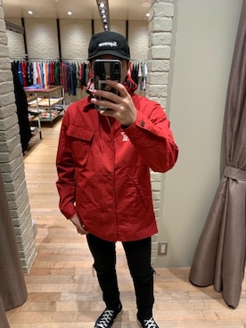 「アイテム（ミリタリージャケット、レッド系）」を使った、t.さん（メンズ・165cm）の冬コーディネート