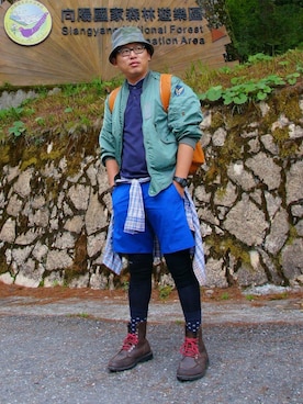 ミリタリージャケットを使った 登山コーデ のメンズ人気ファッションコーディネート Wear